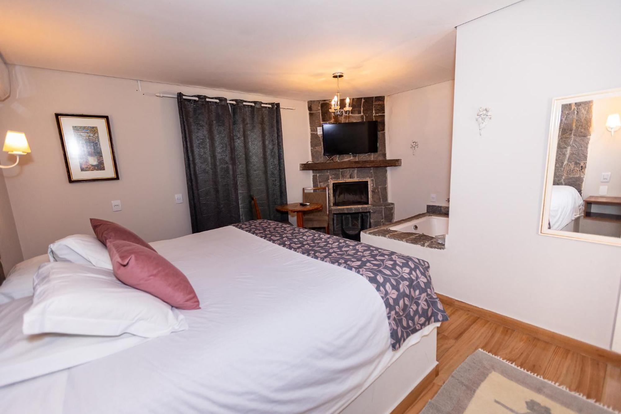 Suites E Chales Com Hidro Lareira E Ar Condicionado Villa Hegus Campos do Jordão Εξωτερικό φωτογραφία